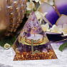 Orgonitpyramide mit Amethyst Runa Pertho