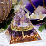 Orgonitpyramide mit Amethyst Runa Pertho