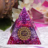 Orgonitpyramide mit Amethyst-Symbol Om