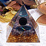 Orgonitpyramide mit Amethyst- und Obsidiankugel